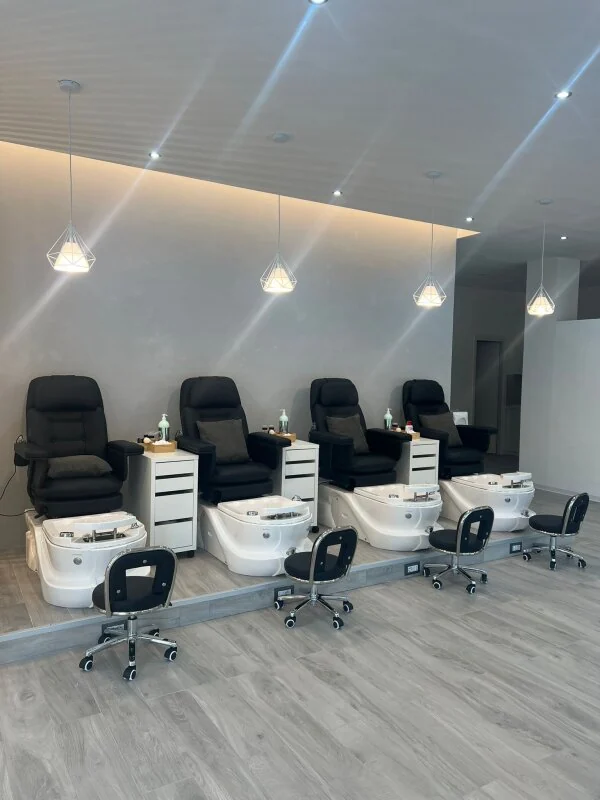 Postazioni pedicure del centro Jex Nail & Beauty